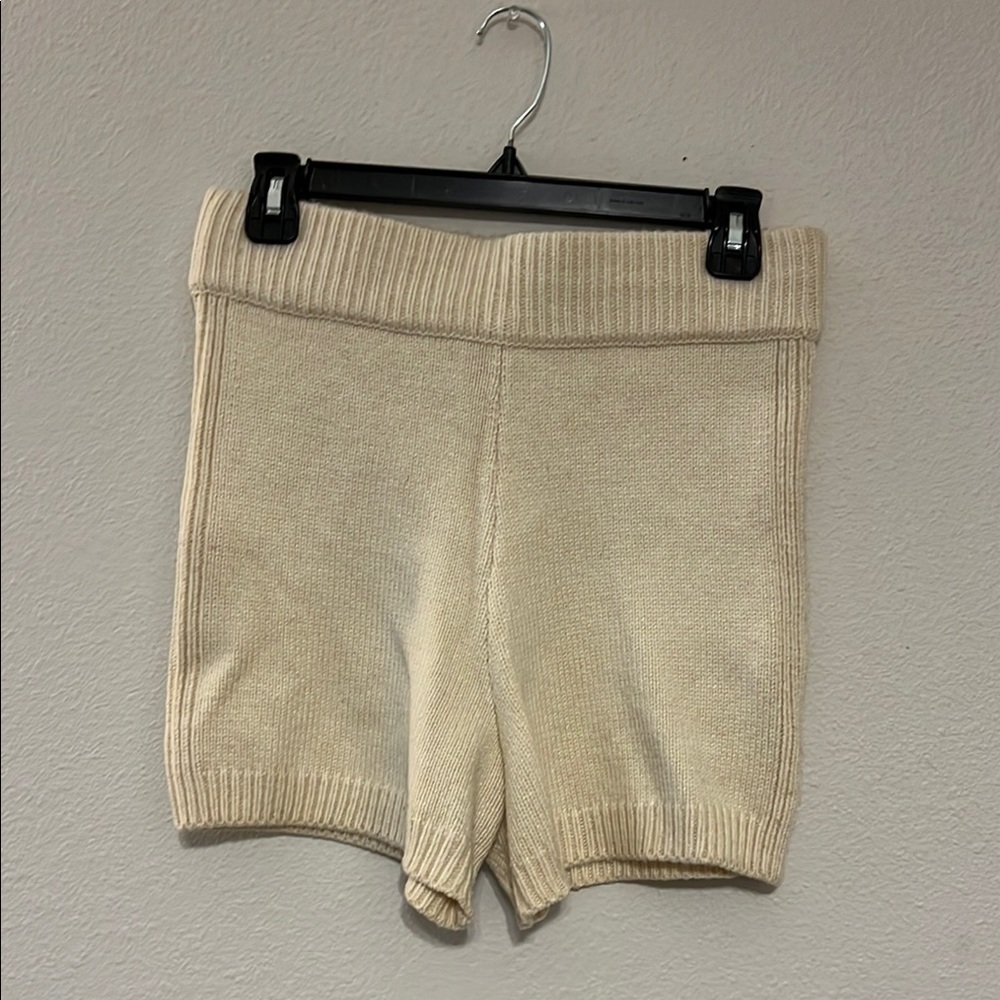 Zara Cream Knit set with Ruched Detail - Picture 5 of 6